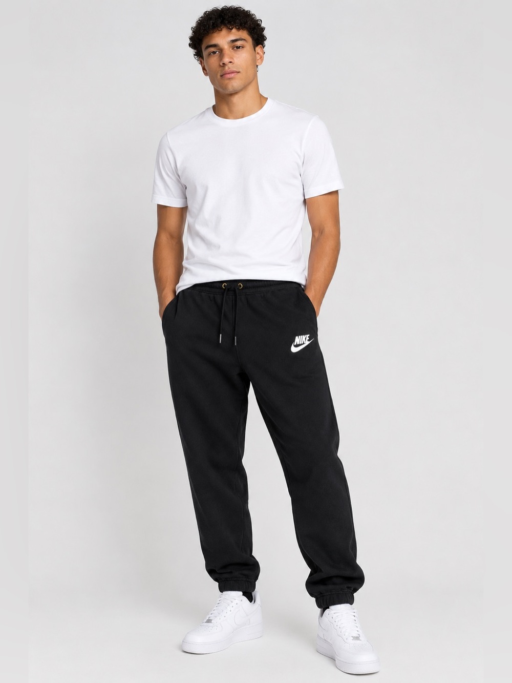 Nike Black Fleece Jogger Sweatpants Men’s XL Tapered Cuffed Logo Pants